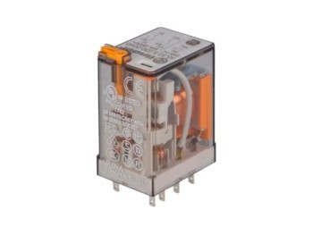 RELE INDUSTRIAL FINDER 220V AC 10A 2CO MONTAJE EN ZÓCALO