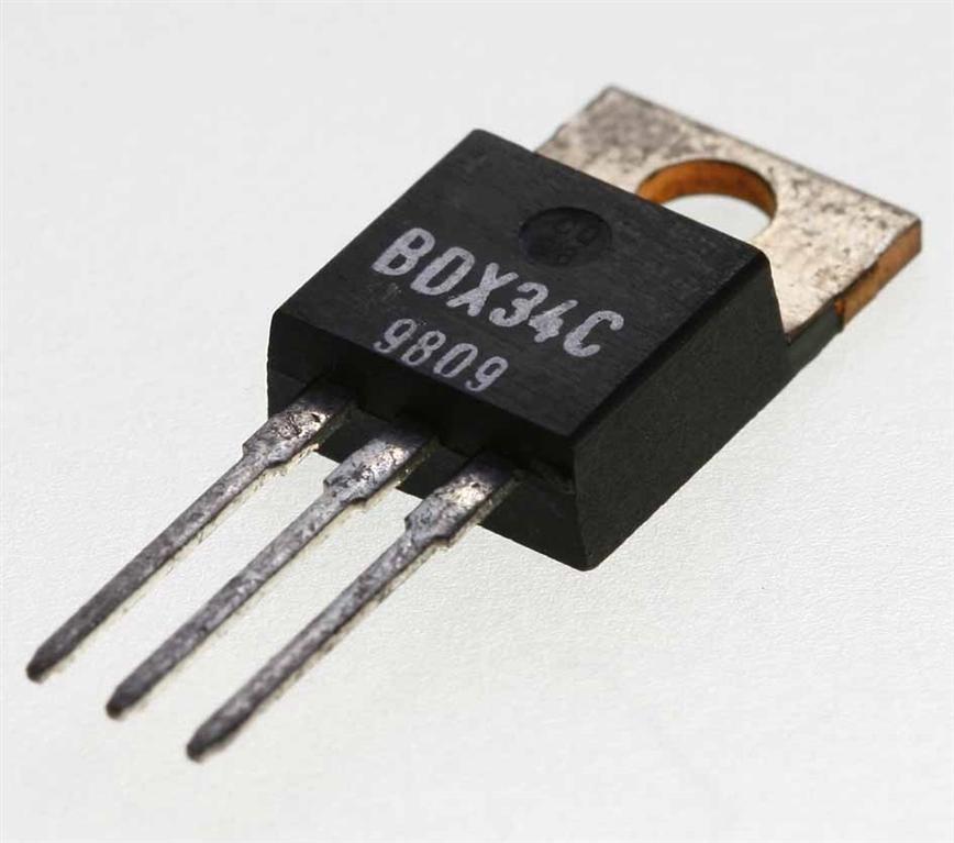 TRANSISTOR TO-220 100V
