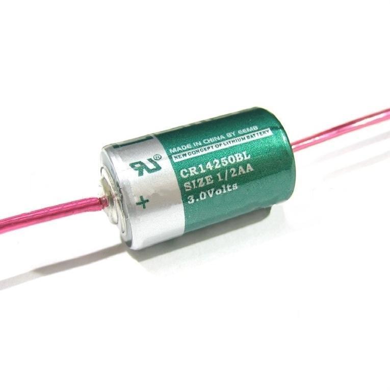 BATERIA LITIO 3V 900mAh 1/2AA DIAMETRO 25.1x14.6mm CON TERMINALES